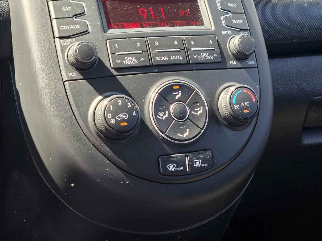 Used 2012 Kia Soul FWD image 31