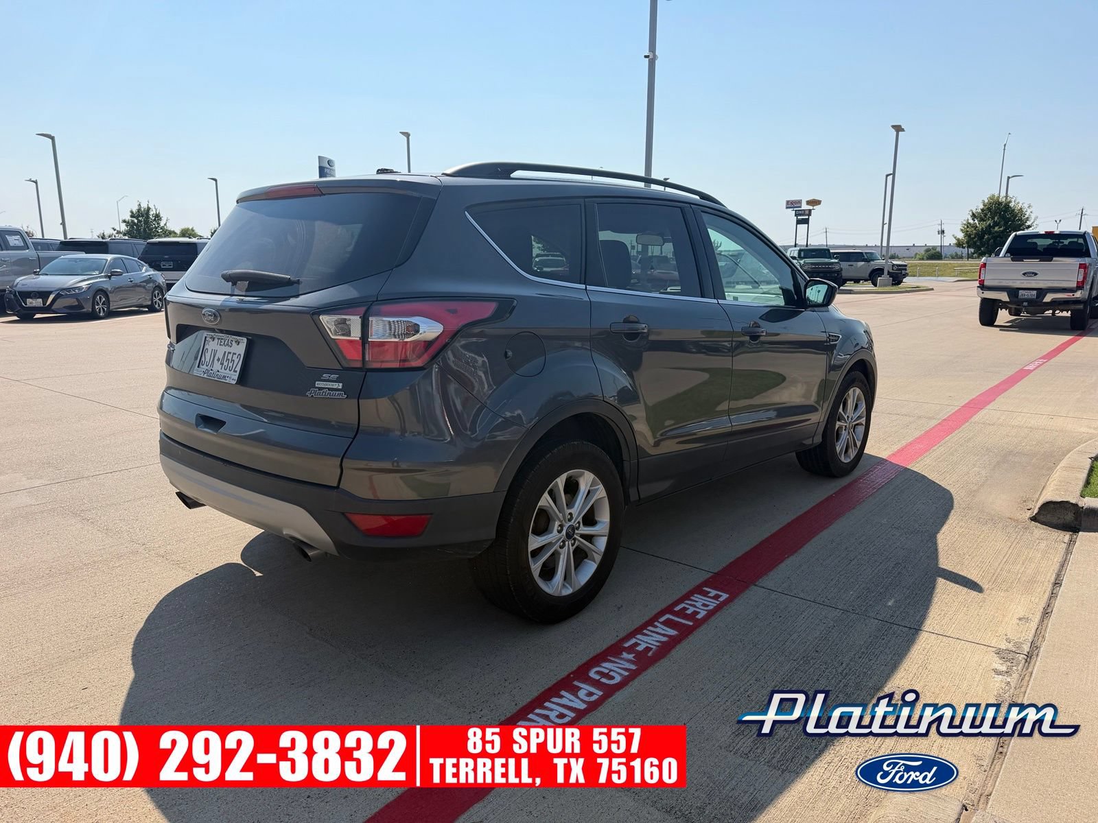 Used 2017 Ford Escape SE w/ SE Leather Comfort Package FWD image 11