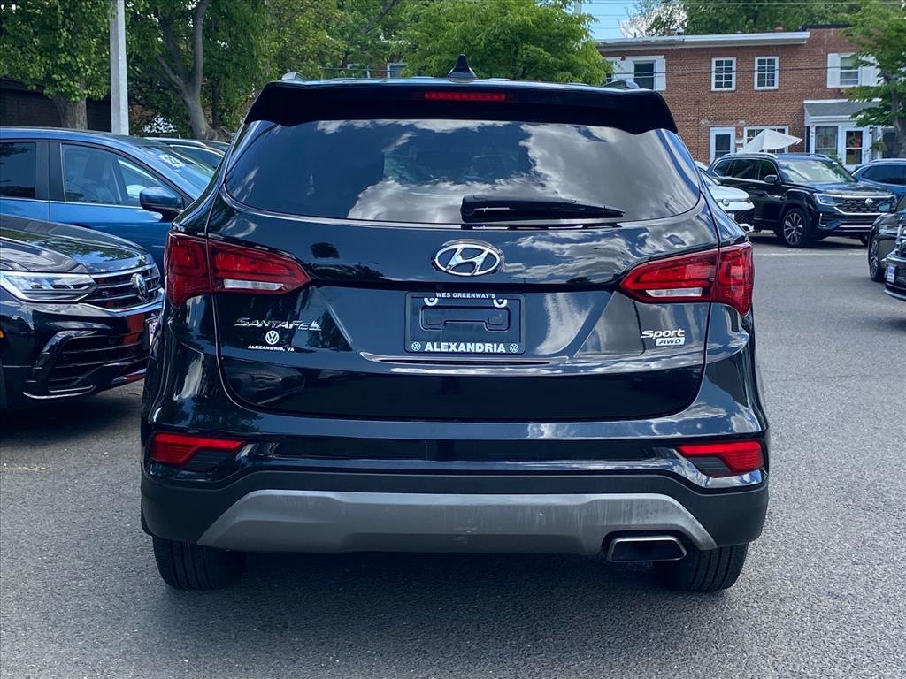 Used 2018 Hyundai Santa Fe Sport w/ 2.4L Value Package 02 AWD/4WD image 4