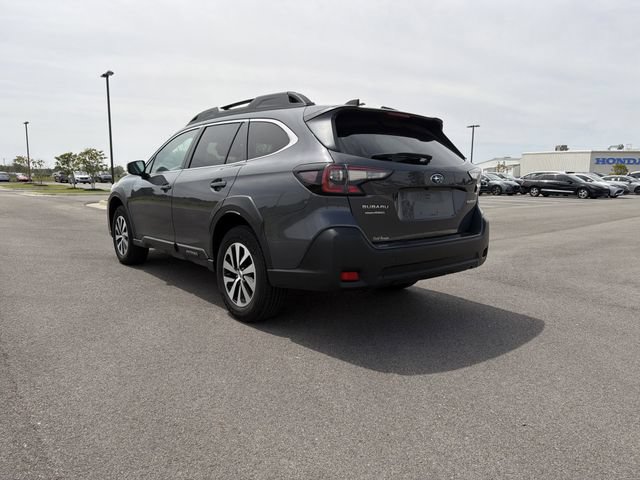 Used 2024 Subaru Outback Premium AWD/4WD image 3