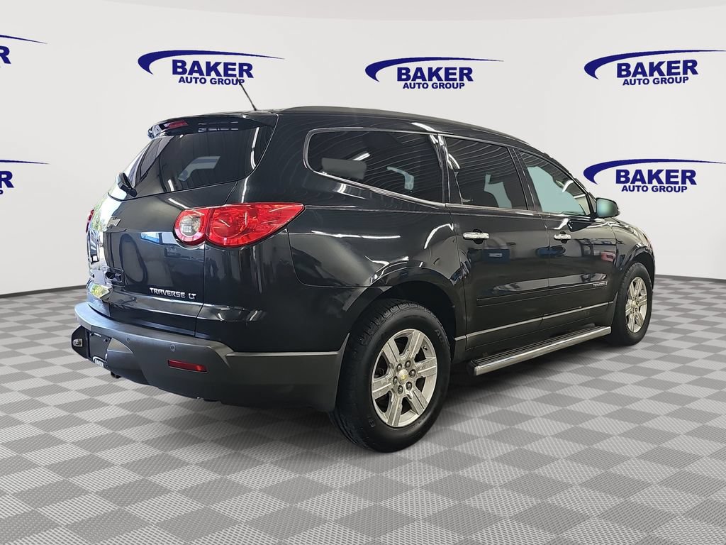 Used 2009 Chevrolet Traverse LT FWD image 5