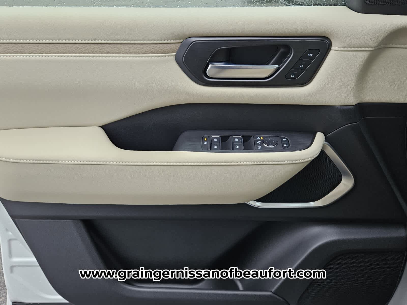 New 2026 Nissan Armada Platinum RWD image 15