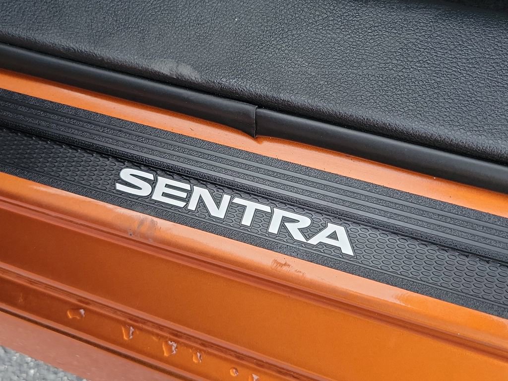 Certified 2025 Nissan Sentra SR image 17
