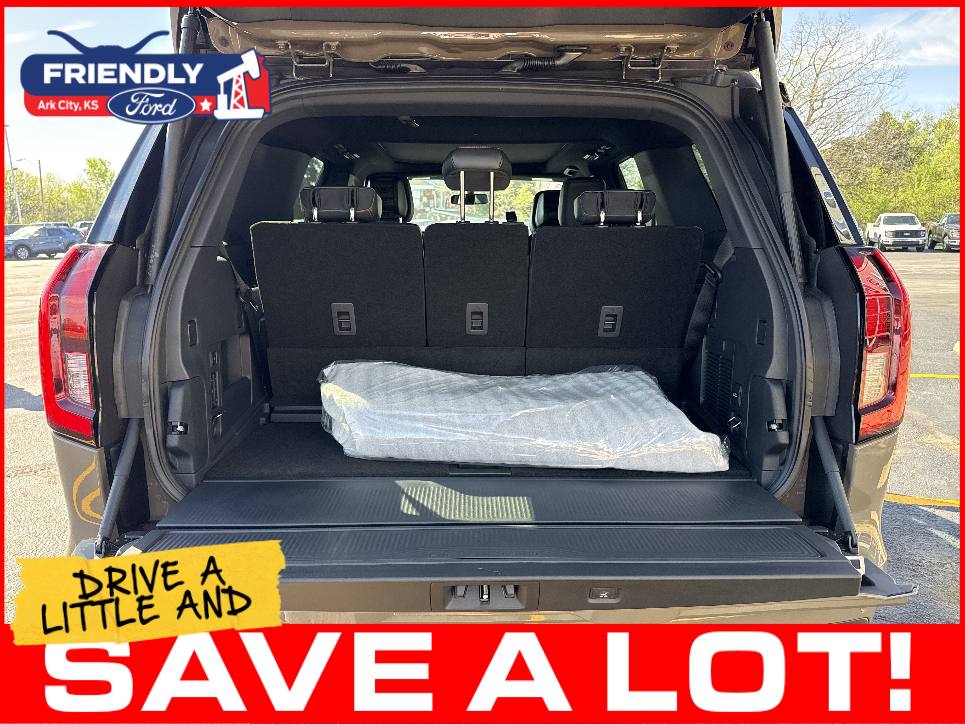 New 2026 Ford Expedition Tremor image 21