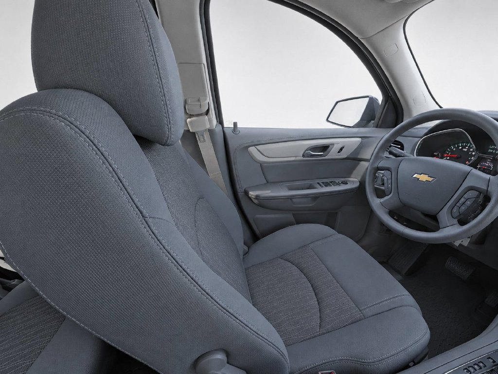 Used 2017 Chevrolet Traverse LS FWD image 27