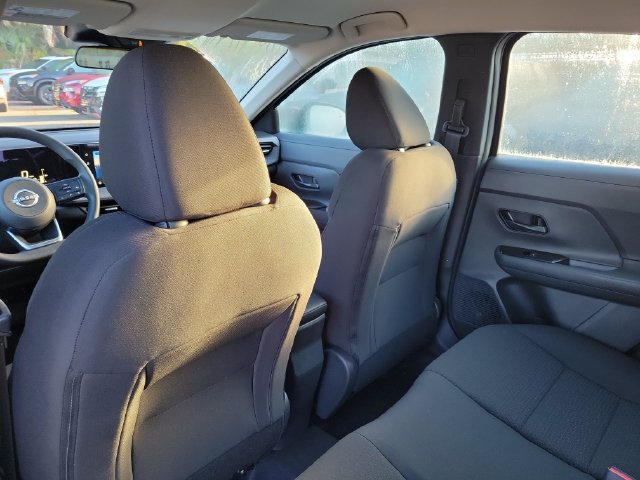 New 2027 Nissan Kicks S FWD image 11