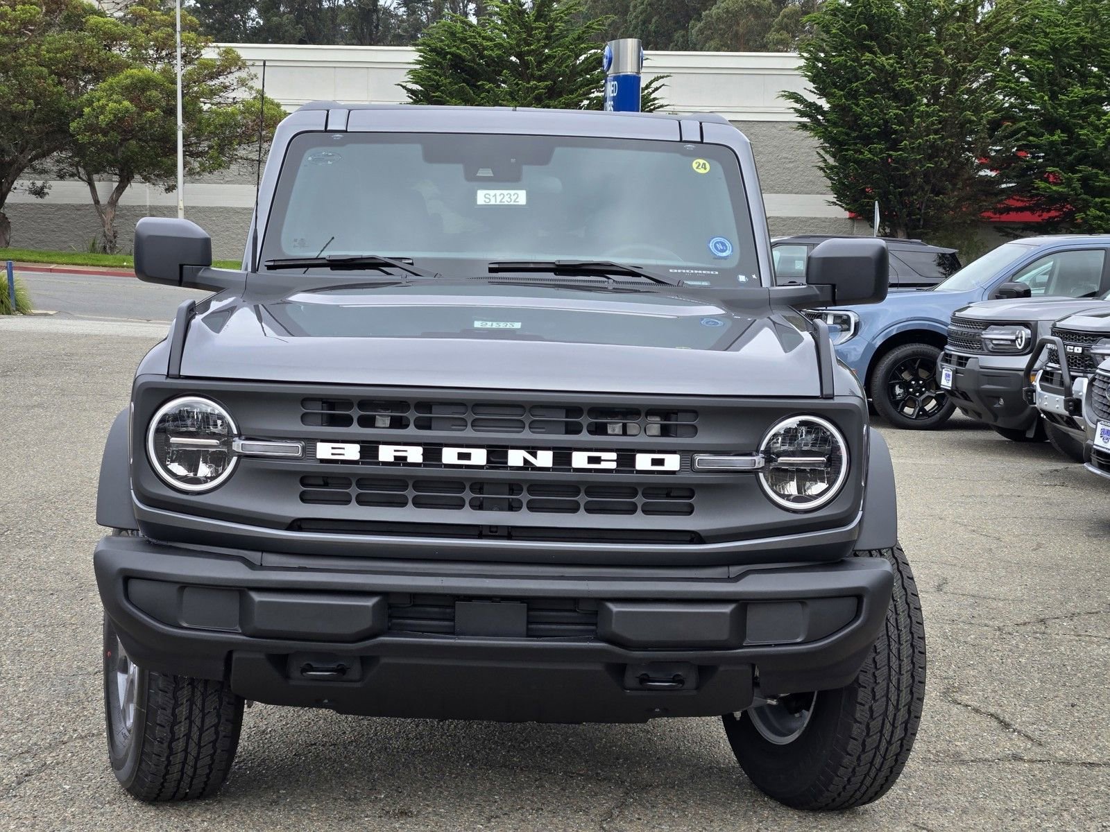 New 2025 Ford Bronco Big Bend image 3