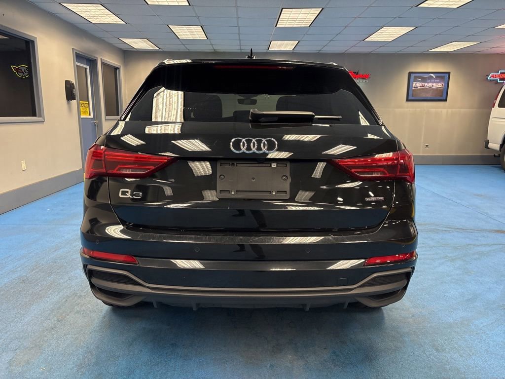 Used 2025 Audi Q3 2.0T Premium AWD/4WD image 5