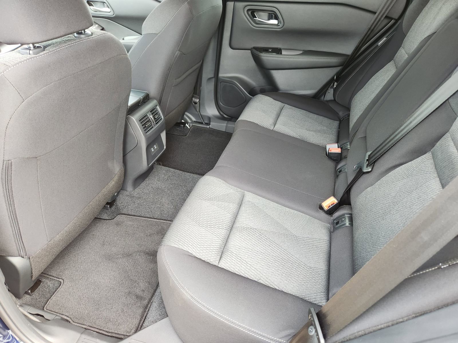 New 2026 Nissan Rogue SV image 24