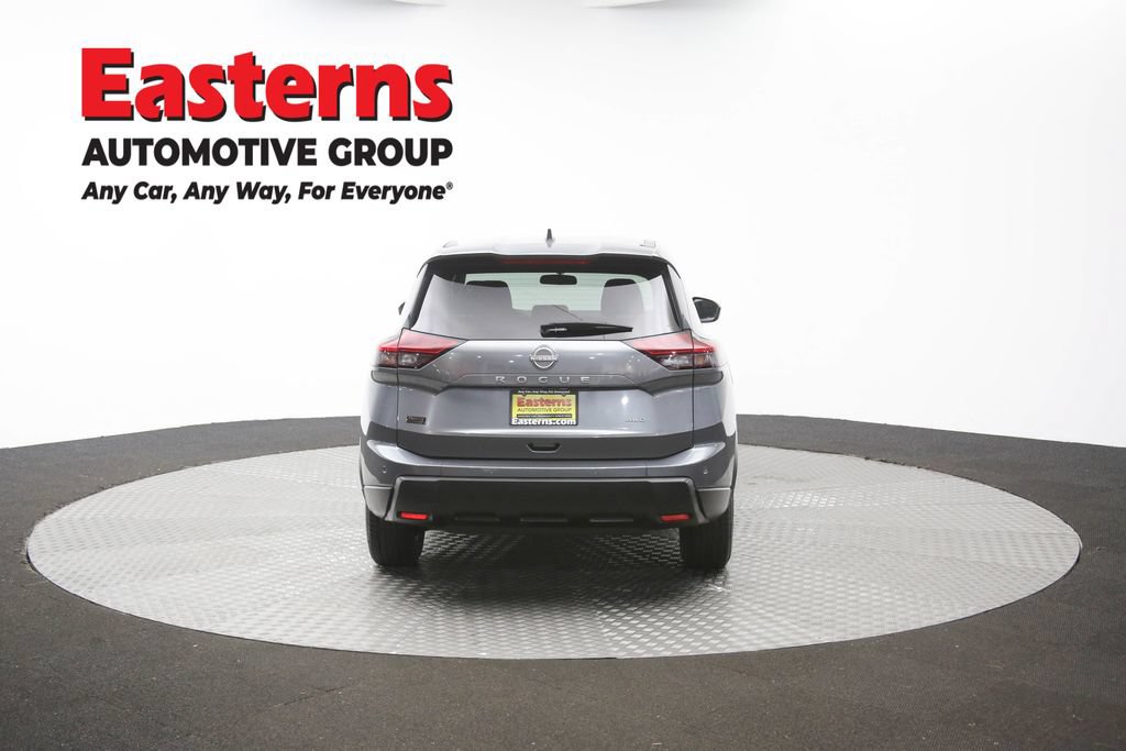 Used 2024 Nissan Rogue S AWD/4WD image 33