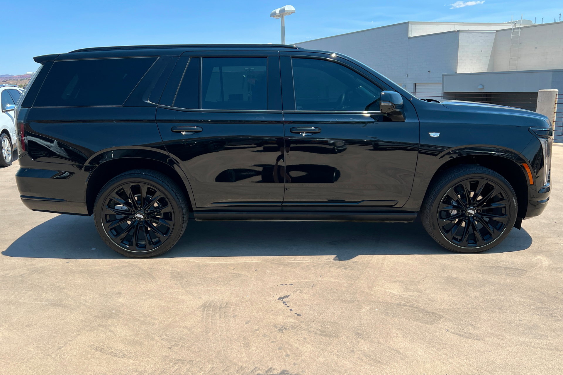 New 2025 Cadillac Escalade Sport Platinum w/ LPO, ONYX Package AWD/4WD image 7