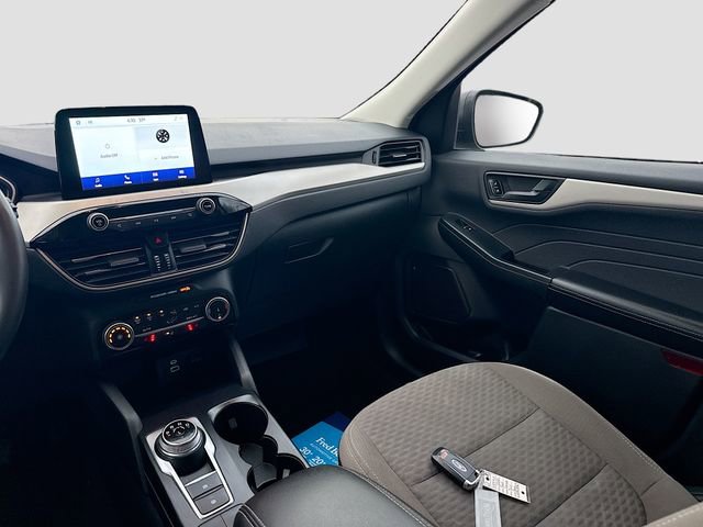 Used 2022 Ford Escape SE w/ Cold Weather Package image 22