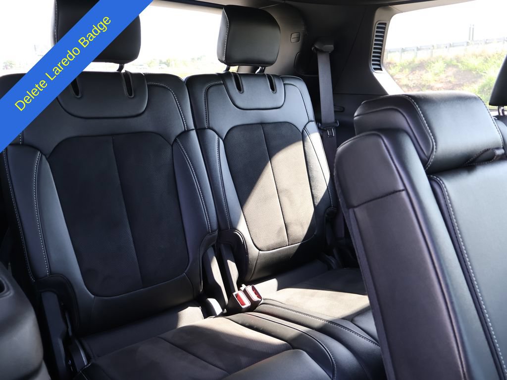 Used 2024 Jeep Grand Cherokee L Altitude AWD/4WD image 14