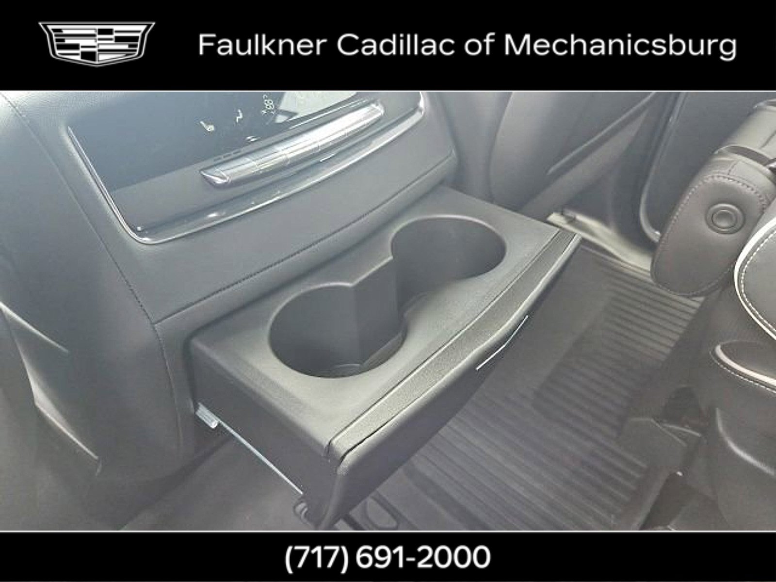 Used 2024 Cadillac Escalade ESV Premium Luxury w/ Performance Package AWD/4WD image 36
