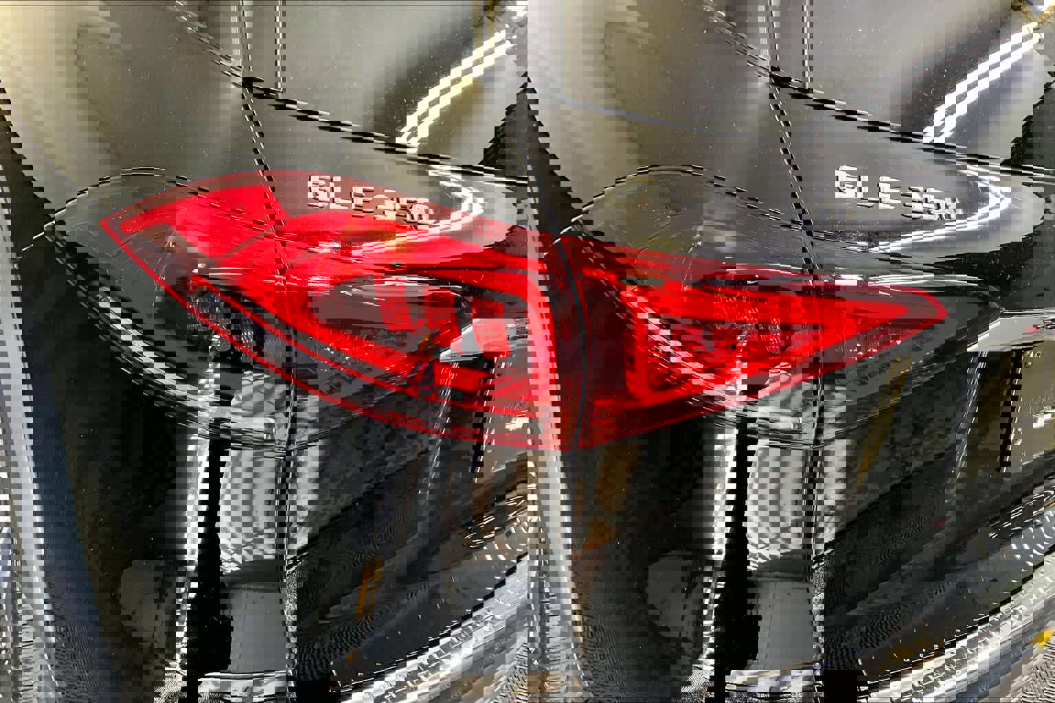 Used 2023 Mercedes-Benz GLE 350 4MATIC image 28