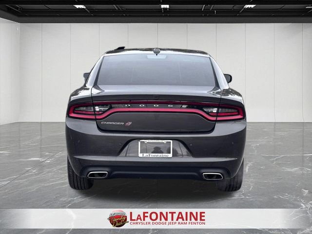 Used 2022 Dodge Charger SXT image 4