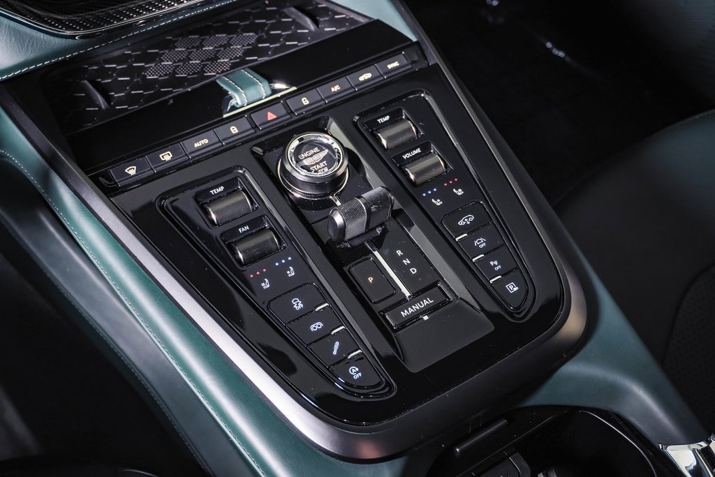 Used 2025 Aston Martin DBX 707 image 26