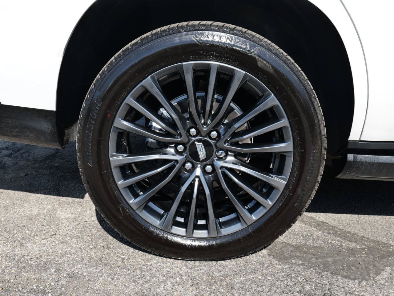 Used 2025 Cadillac Escalade Sport Platinum w/ LPO, Floor Liner Package AWD/4WD image 70
