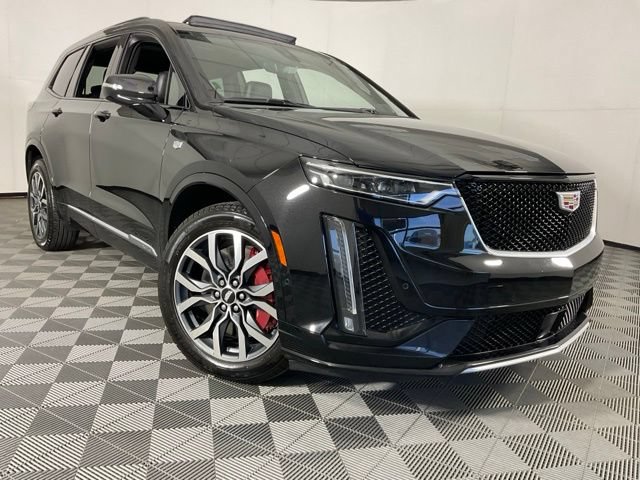 Used 2024 Cadillac XT6 Sport w/ Technology Package AWD/4WD image 39