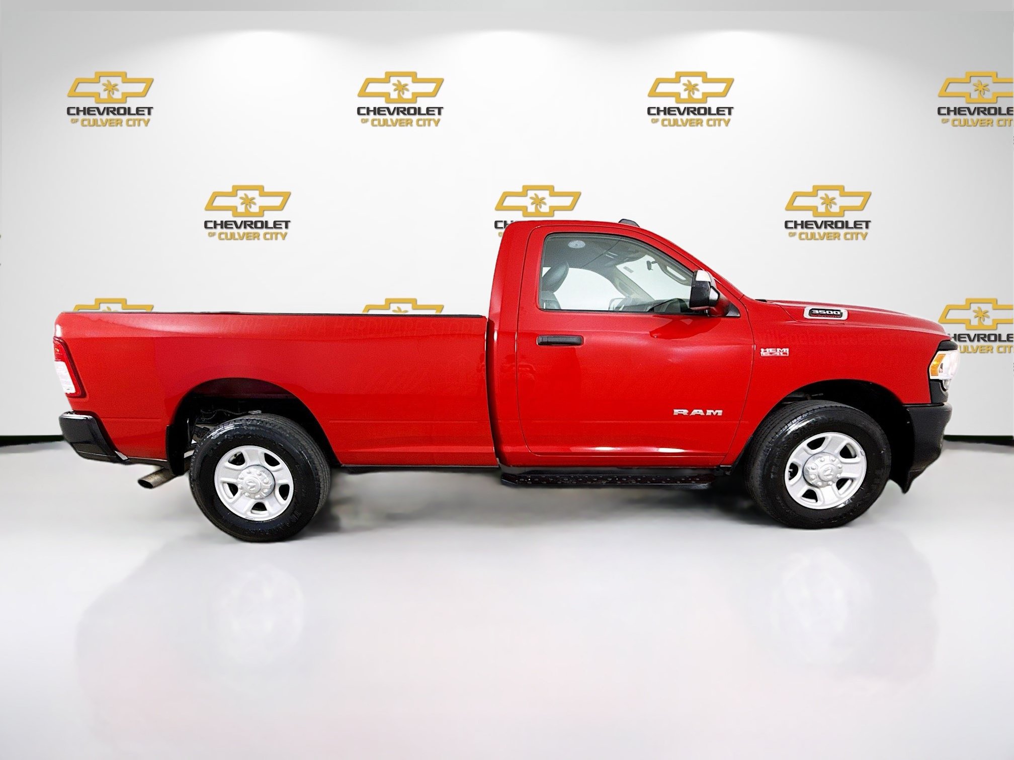 Used 2019 RAM 3500 Tradesman RWD image 9