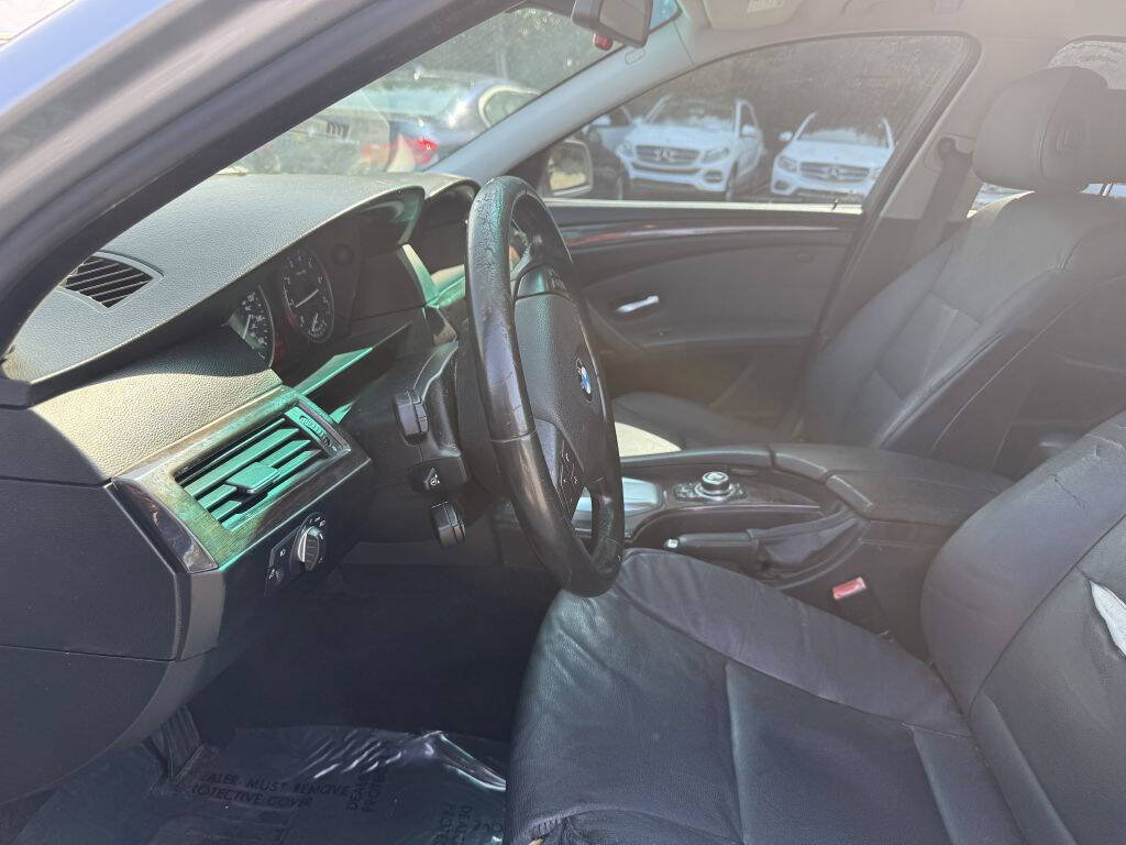 Used 2010 BMW 528i Sedan RWD image 7