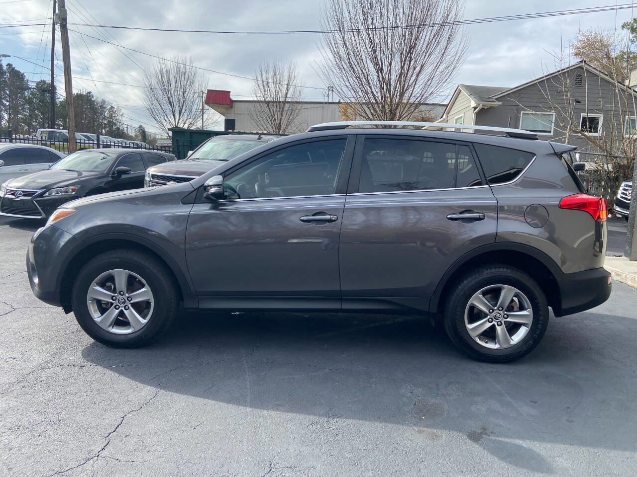 Used 2015 Toyota RAV4 XLE FWD image 9