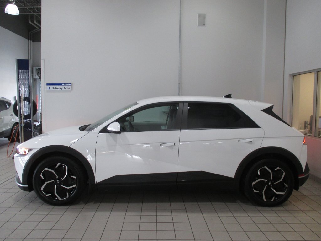 New 2024 Hyundai Ioniq 5 SE AWD/4WD image 12