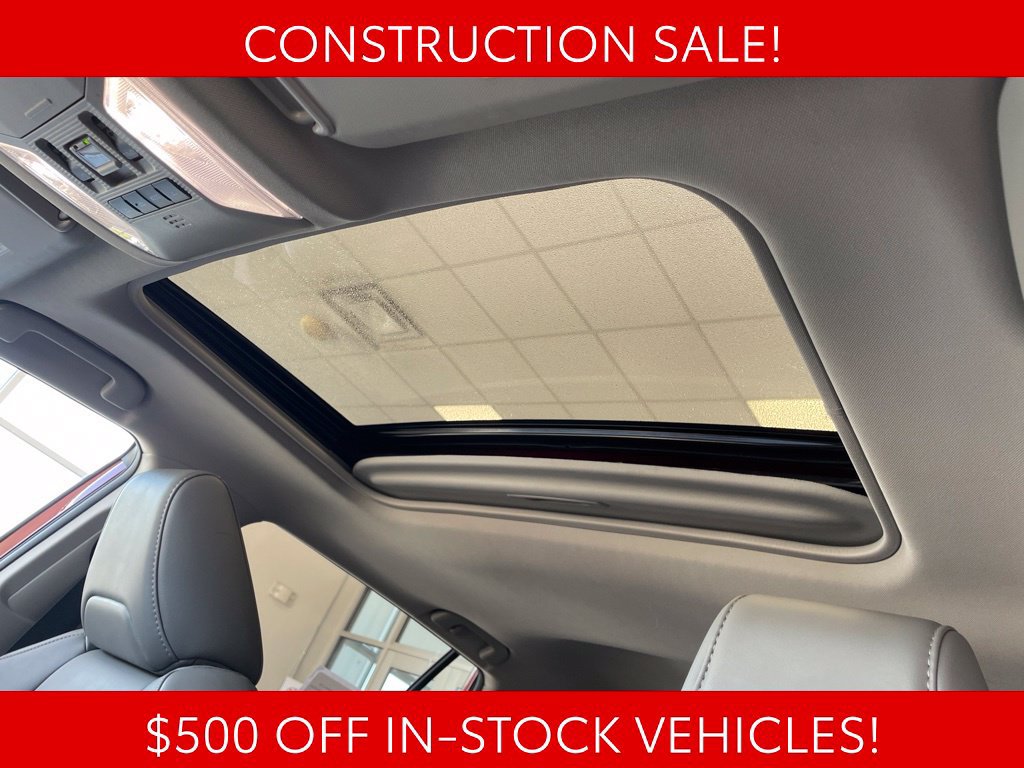 Used 2022 Toyota RAV4 XLE Premium AWD/4WD image 11