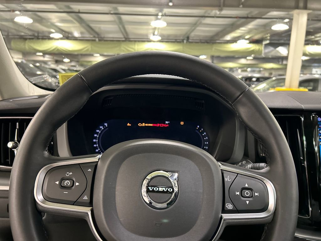 Certified 2024 Volvo XC60 B5 Core w/ Protection Package Premier image 12