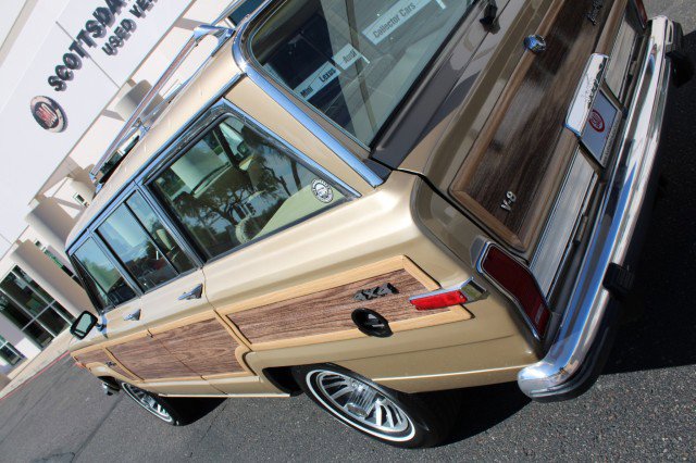 Used 1990 Jeep Grand Wagoneer image 37