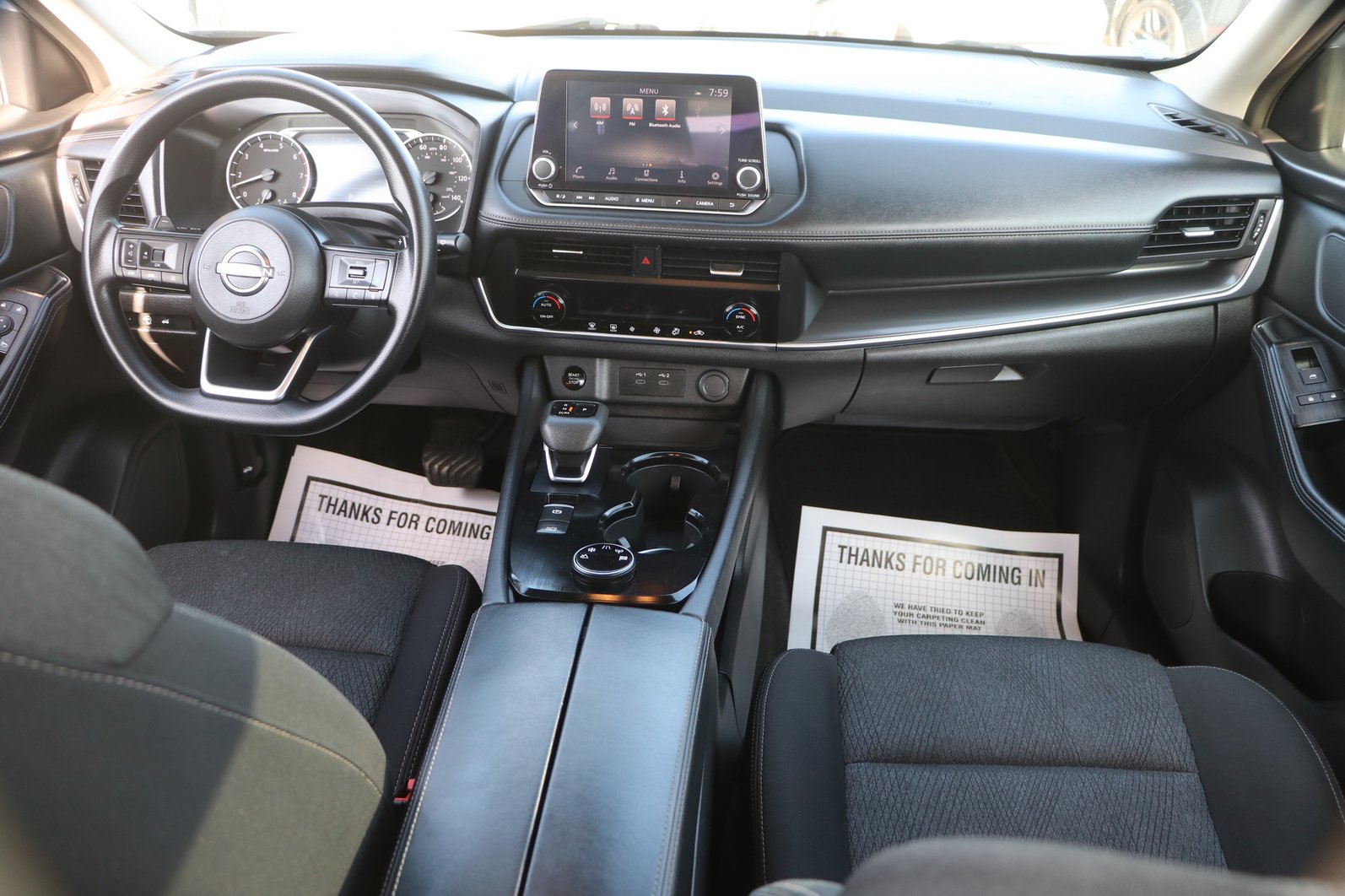 Used 2024 Nissan Rogue SV AWD/4WD image 16