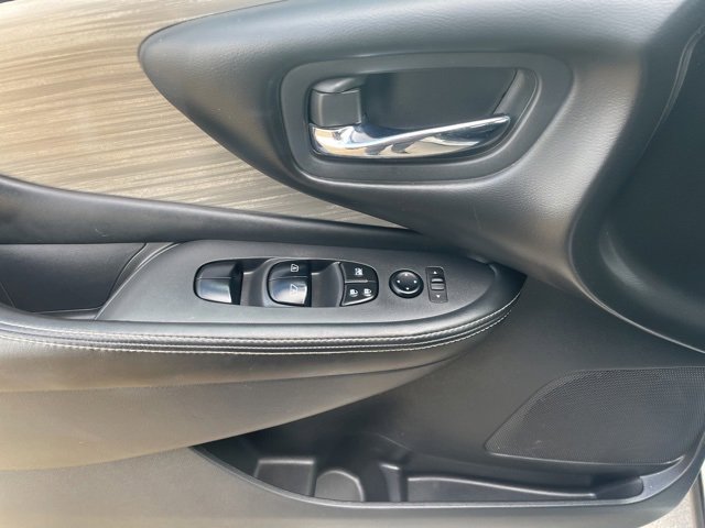 Used 2017 Nissan Murano SV image 18
