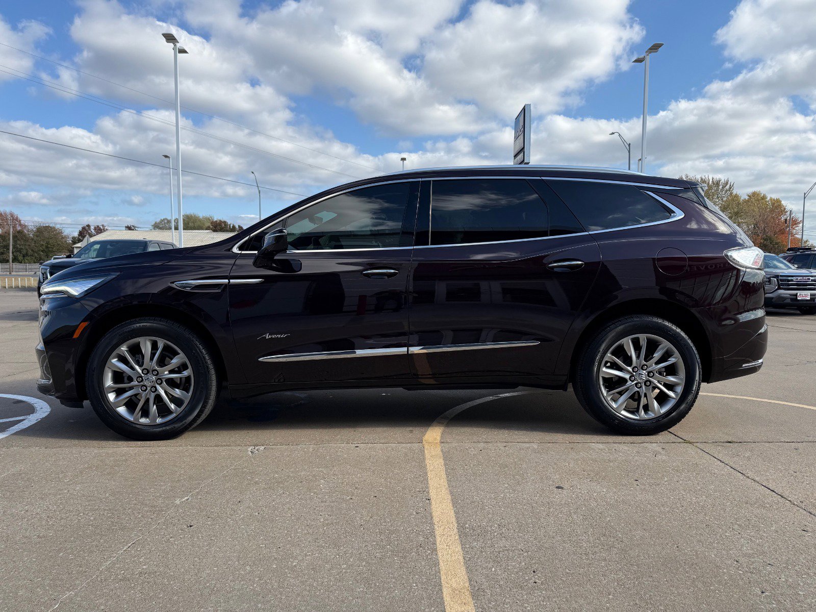 Certified 2023 Buick Enclave Avenir w/ Trailering Package, 5000 lbs. image 5