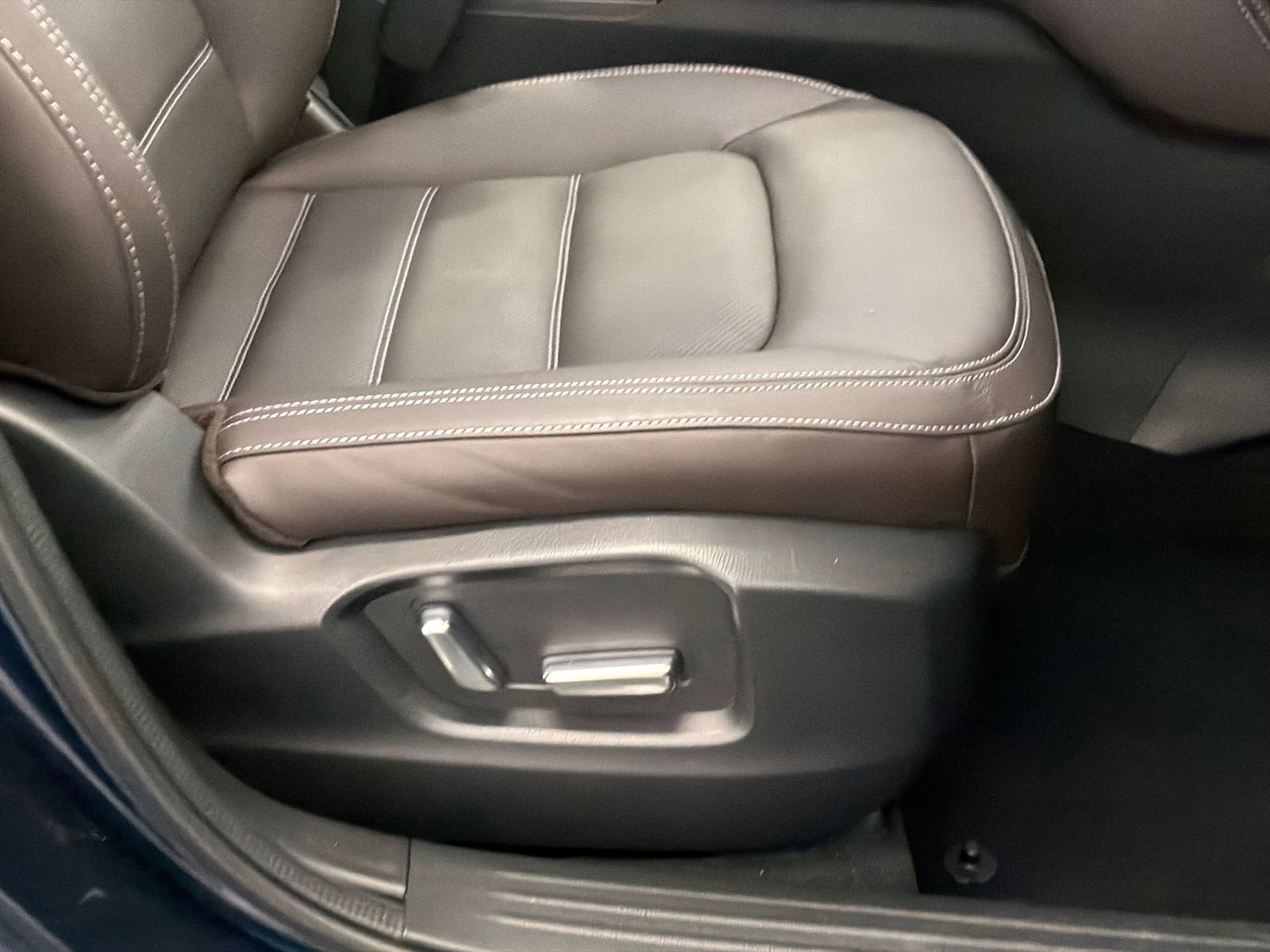 Certified 2025 MAZDA CX-5 Signature AWD/4WD image 12