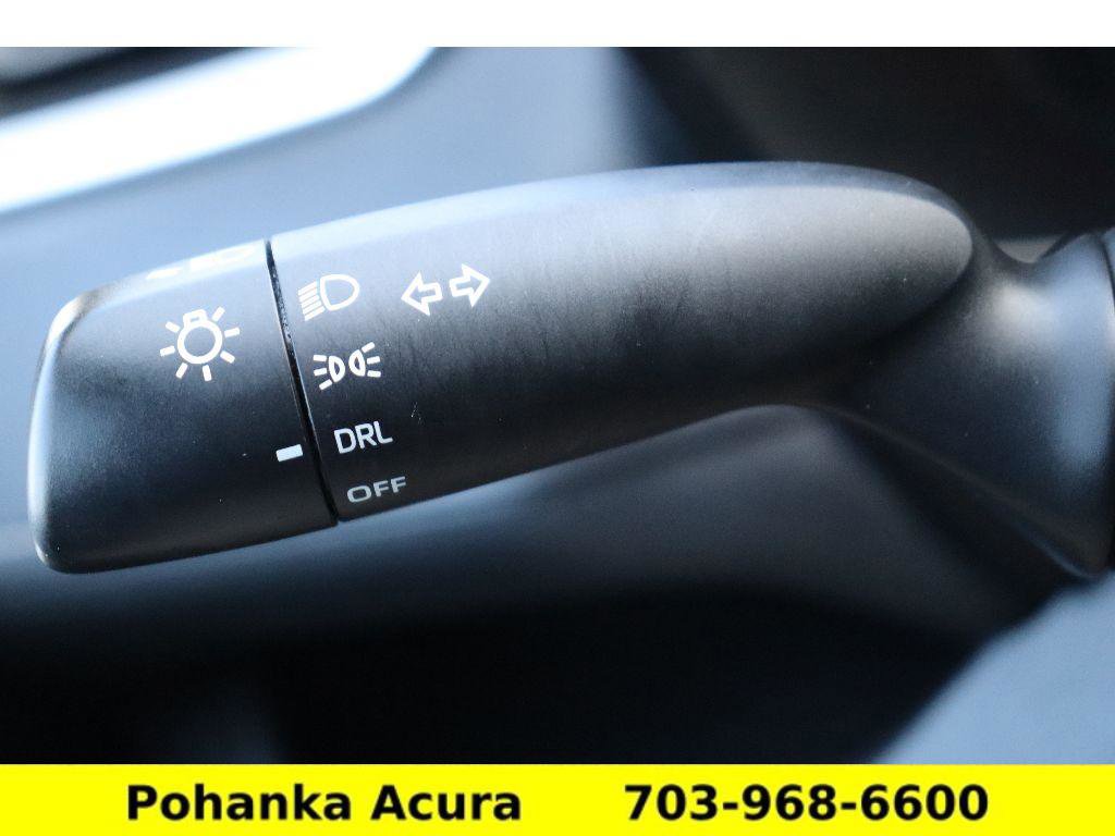 Used 2021 Toyota RAV4 LE image 10