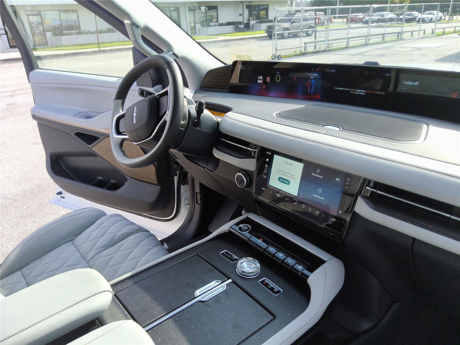 New 2027 Lincoln Navigator Black Label AWD/4WD image 31