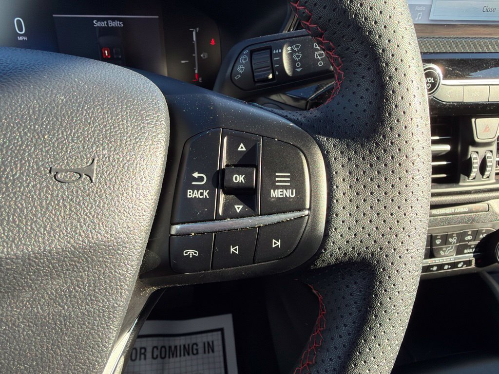 Used 2025 Ford Escape ST-Line Select AWD/4WD image 30