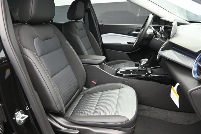 New 2026 Chevrolet Trax LT w/ LT Convenience Package FWD image 27