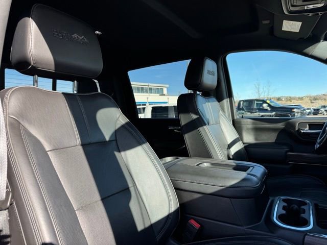 Used 2022 Chevrolet Silverado 3500 High Country w/ Technology Package image 25