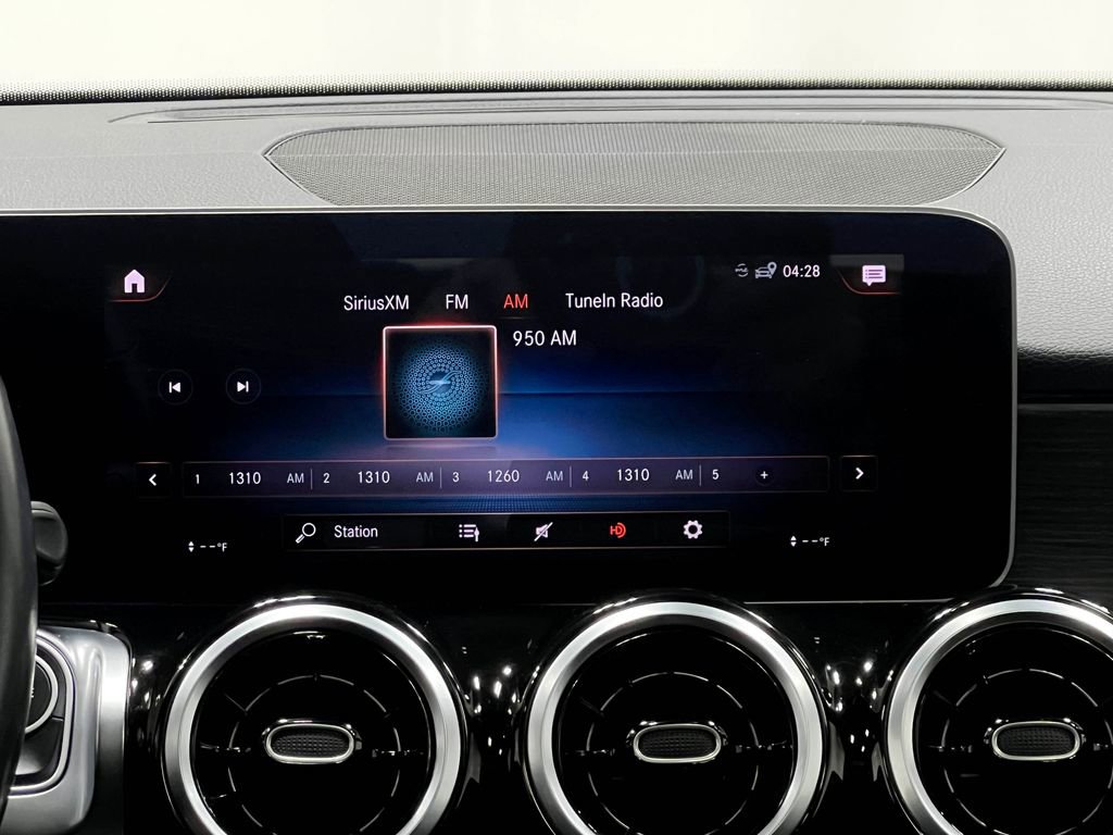Used 2020 Mercedes-Benz GLB 250 4MATIC image 26