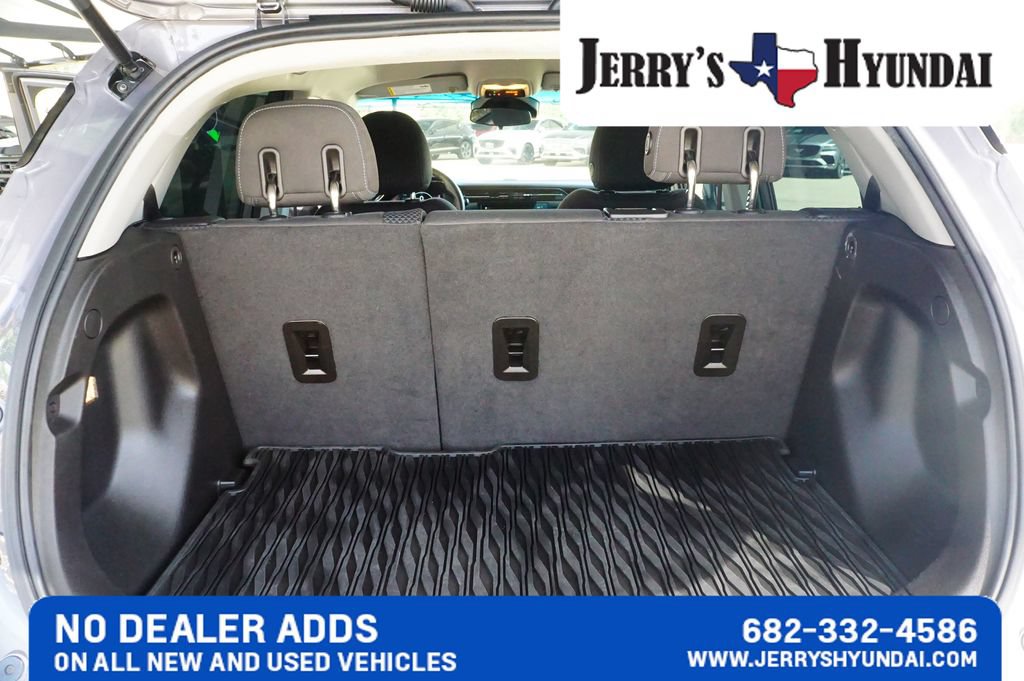 Used 2023 Chevrolet Bolt LT FWD image 21