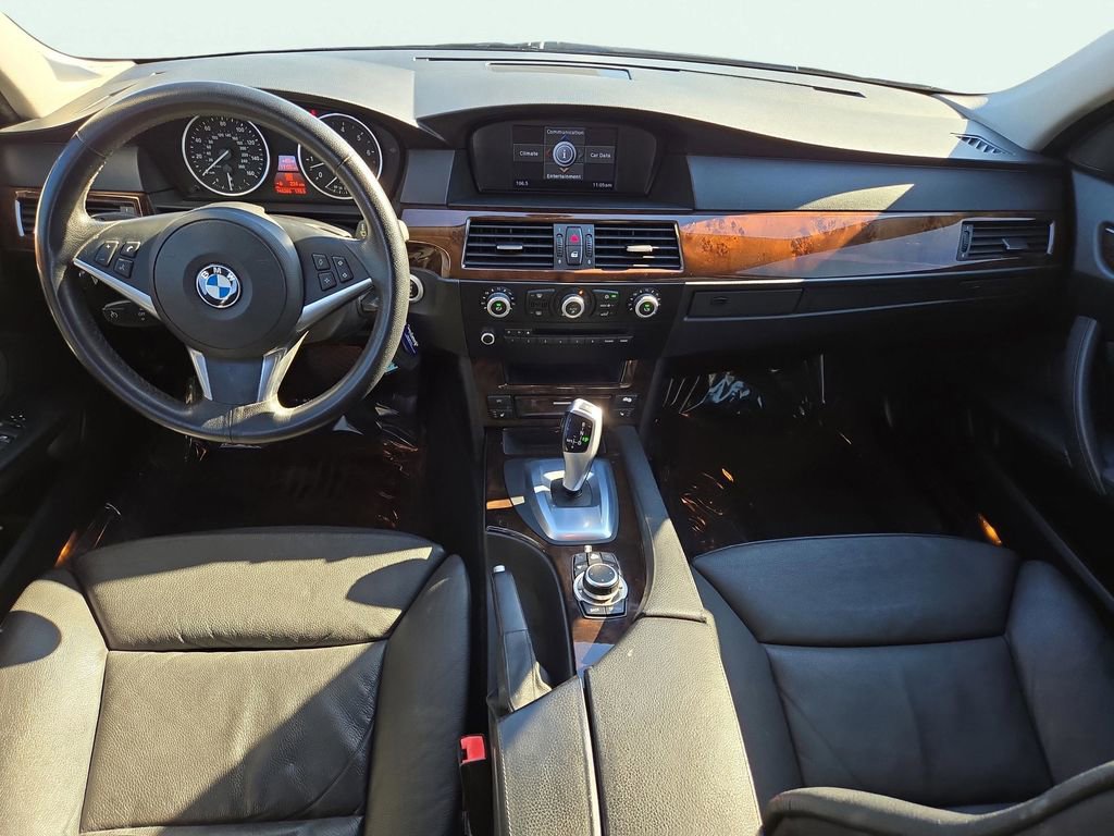 Used 2010 BMW 528i 528i image 21