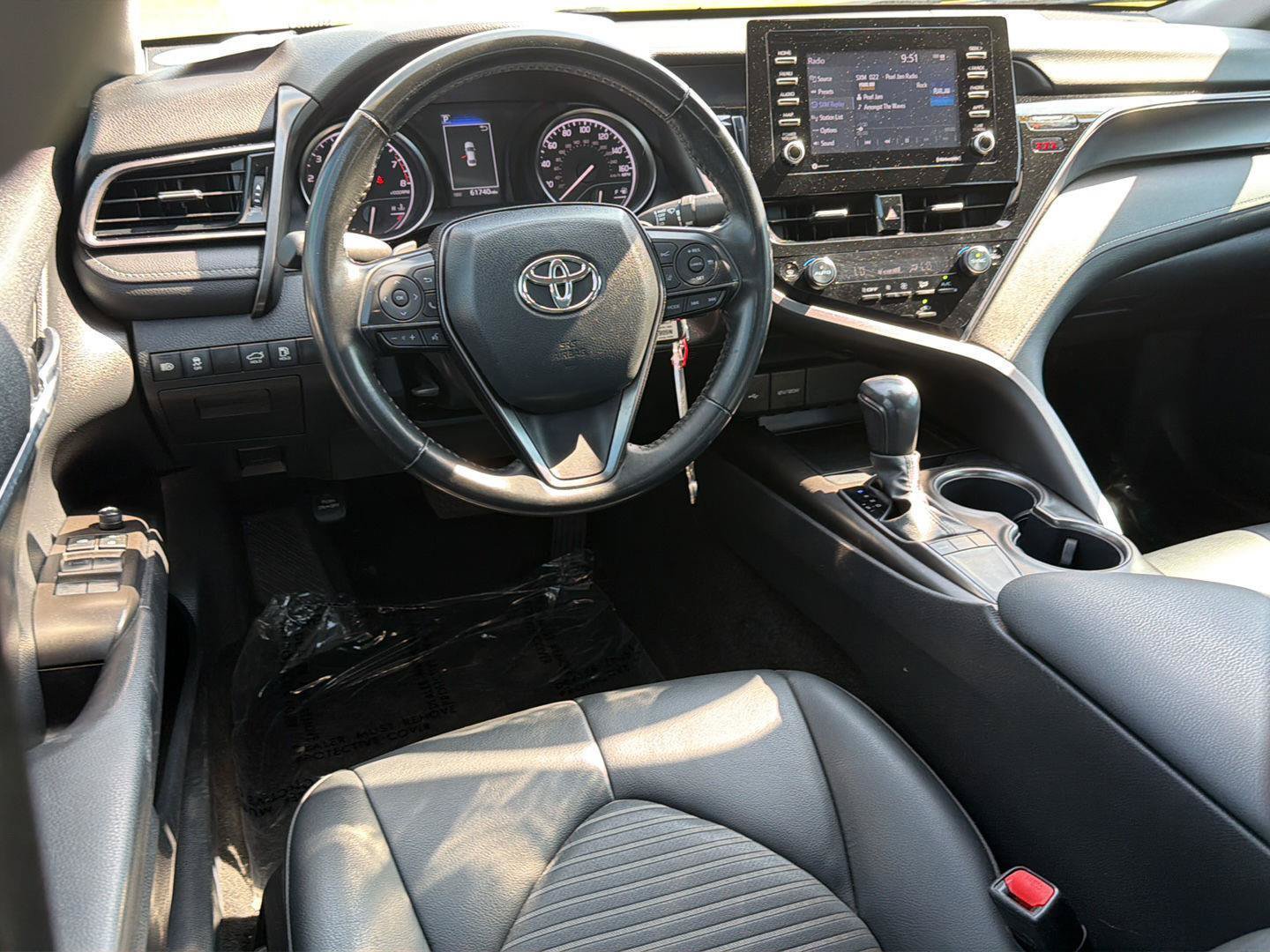 Used 2024 Toyota Camry SE FWD image 18