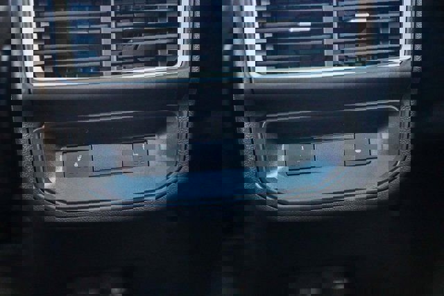 New 2026 Volkswagen Atlas Cross Sport SEL Premium R-Line image 25