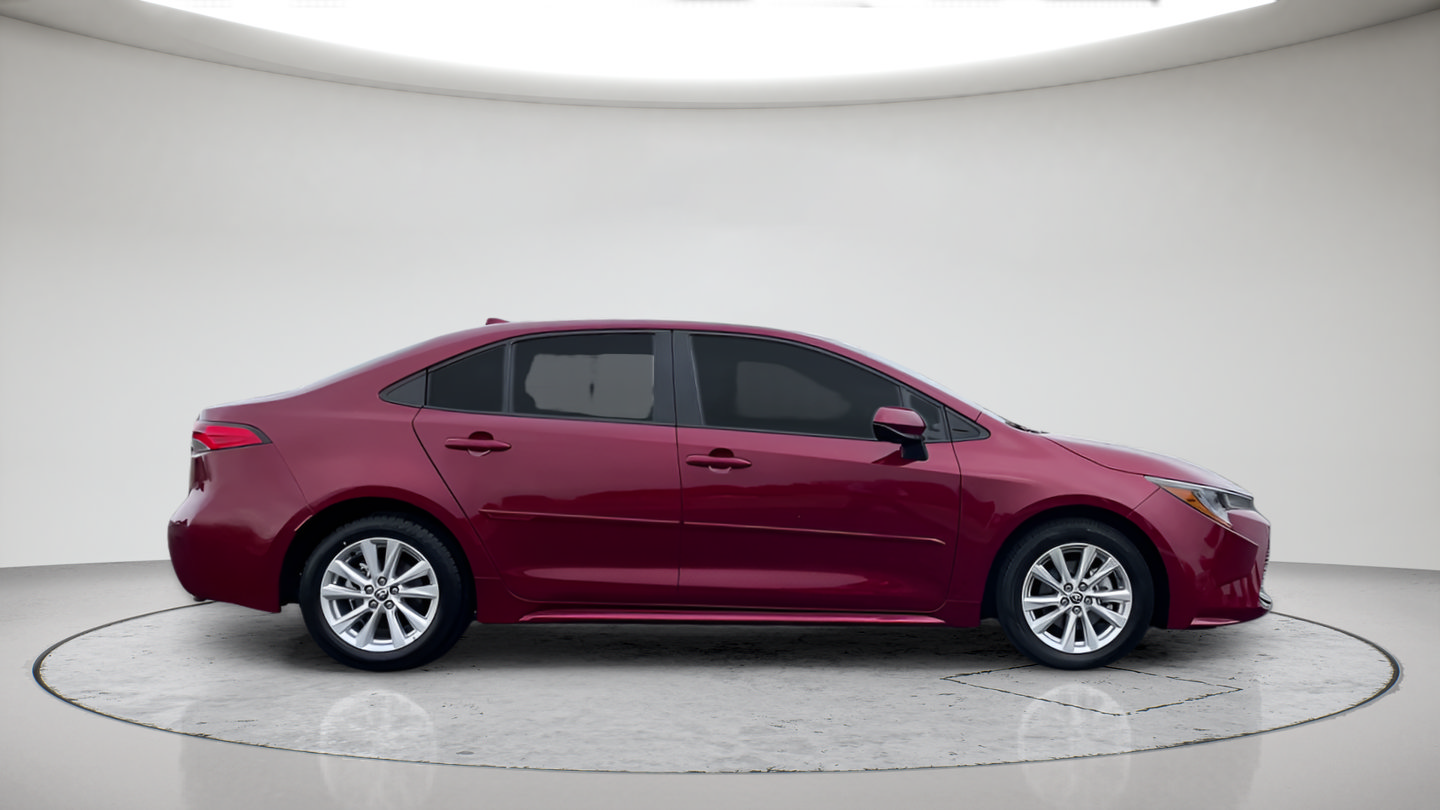 Certified 2025 Toyota Corolla LE w/ LE Premium Package FWD image 5