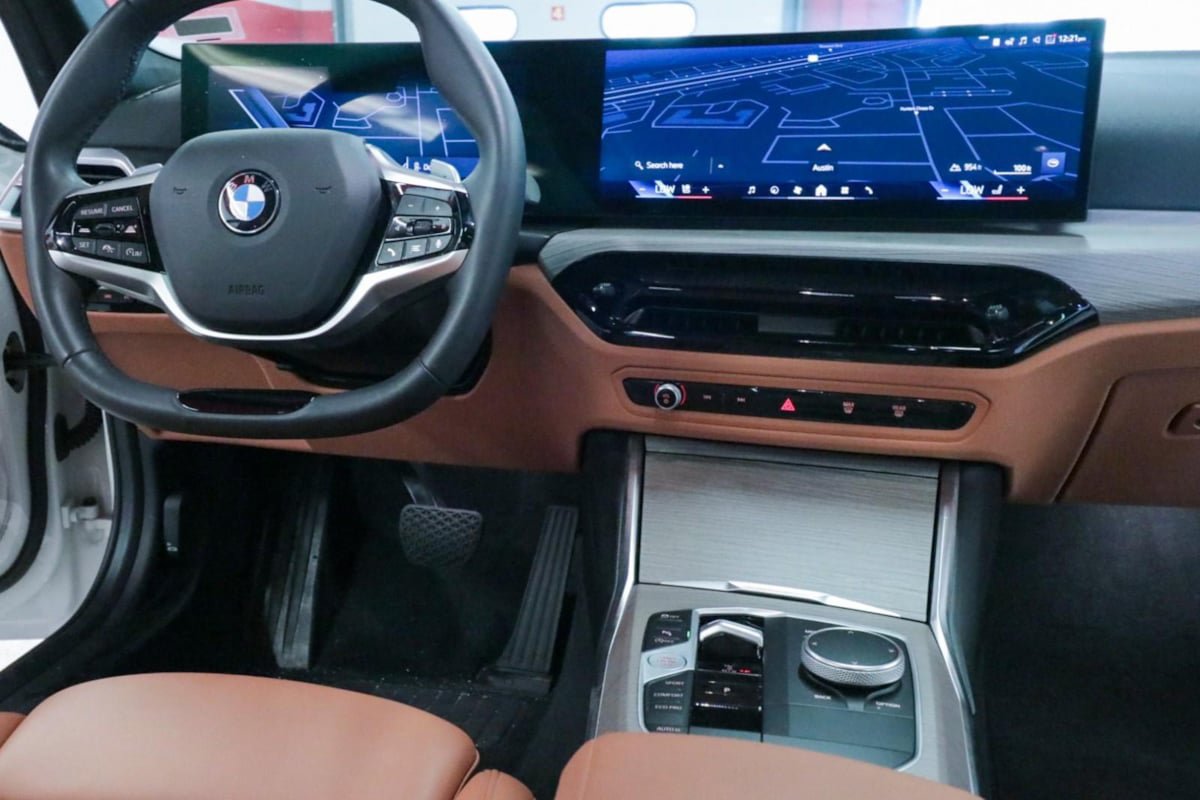 Used 2026 BMW 330i Sedan RWD image 30