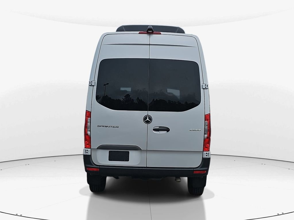 Used 2024 Mercedes-Benz Sprinter 2500 image 6