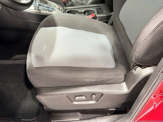 Used 2012 Chevrolet Captiva Sport LS FWD image 13