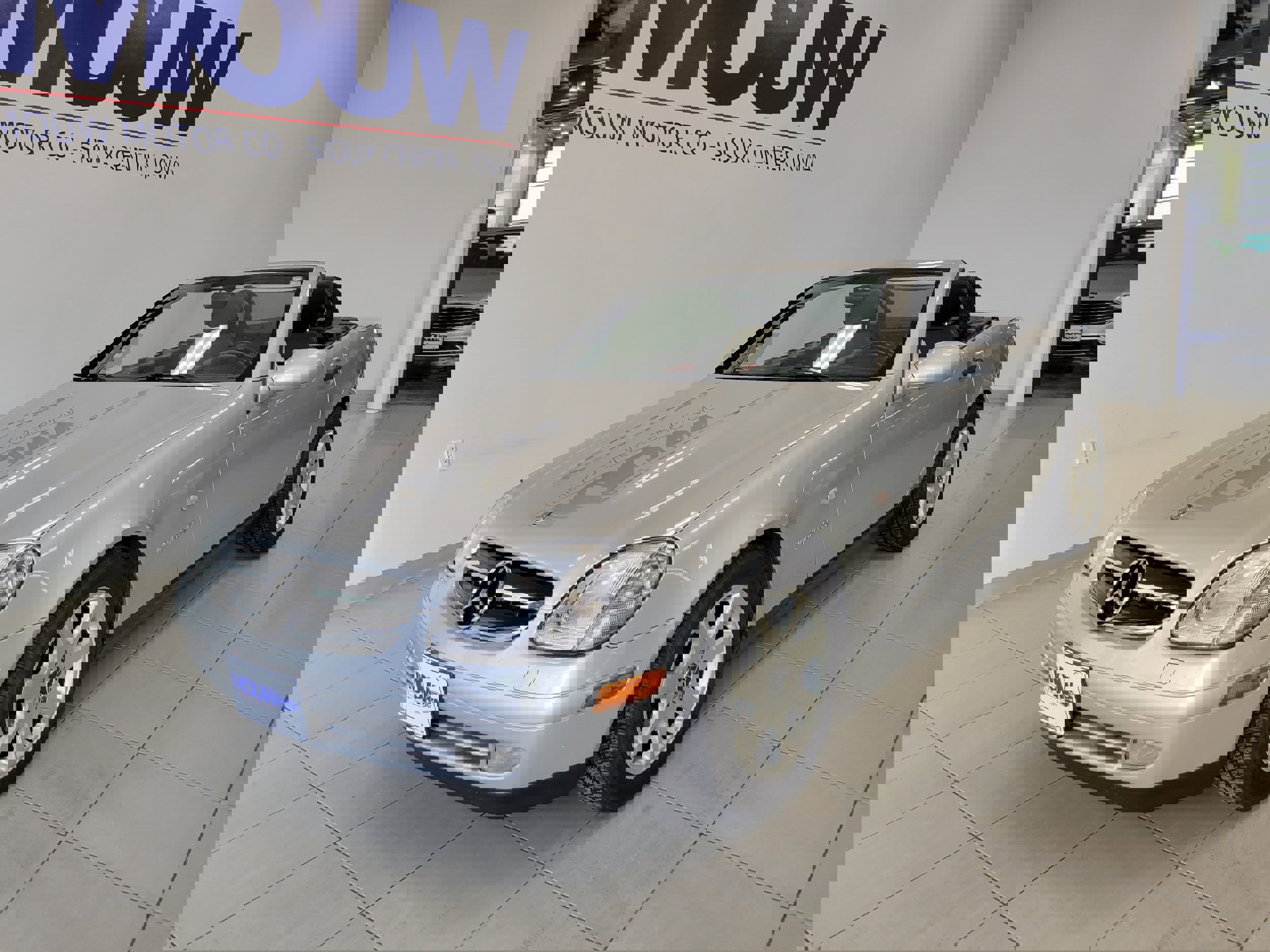 Used 1998 Mercedes-Benz SLK 230 image 2