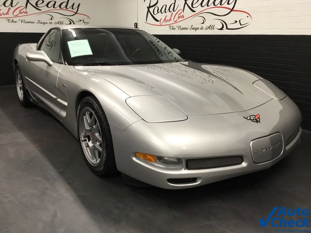 Used 2004 Chevrolet Corvette Z06 w/ Memory Package RWD image 3